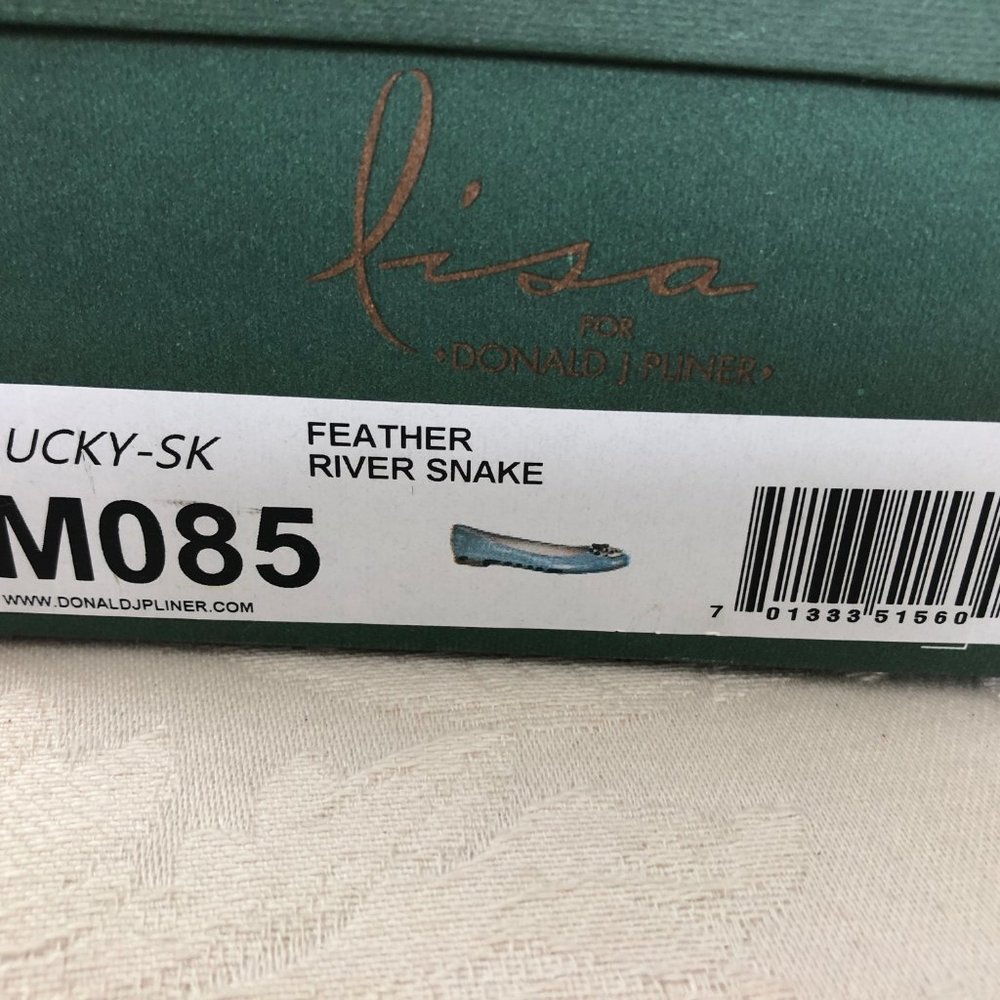 Shoes - Picture 3 of 4